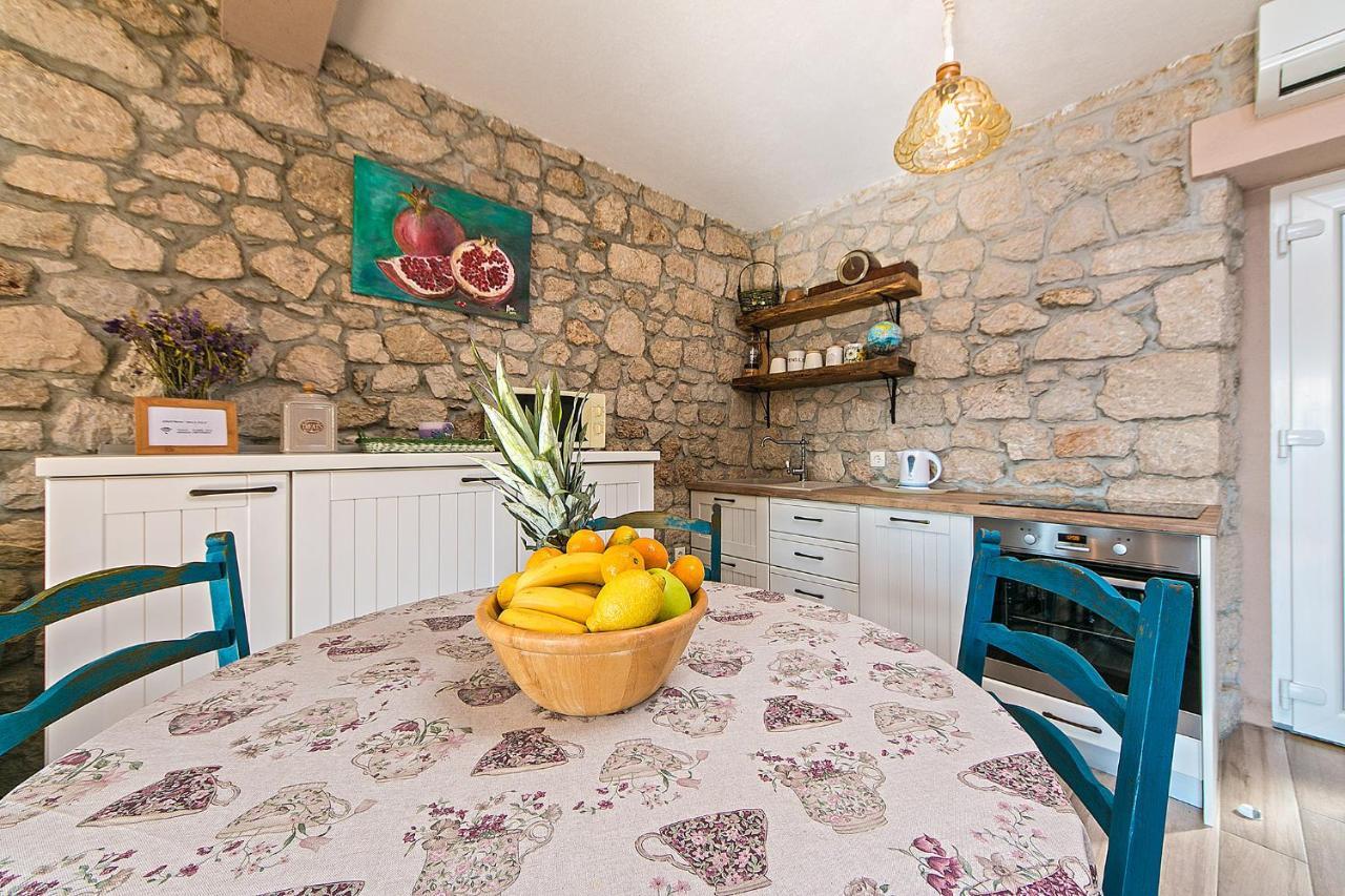 Appartamento Mala Cele Podgora Esterno foto